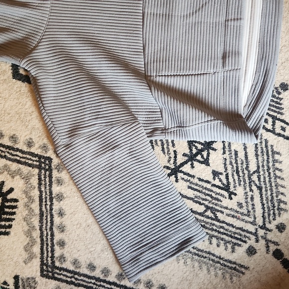 Lucy Inner Journey Pullover - Picture 4 of 8